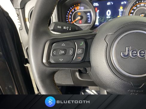 Used 2024 Jeep Wrangler Unlimited Sport AWD/4WD image 21