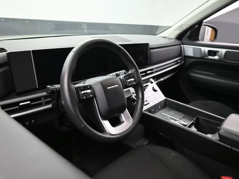 Used 2025 Hyundai Santa Fe SE image 15