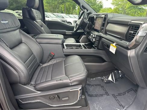 New 2026 Ford F450 Platinum w/ FX4 Off-Road Package AWD/4WD image 14