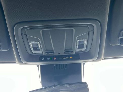 Used 2024 Chevrolet Silverado 1500 LT image 37