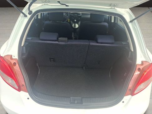 Used 2014 MAZDA MAZDA2 Sport image 13