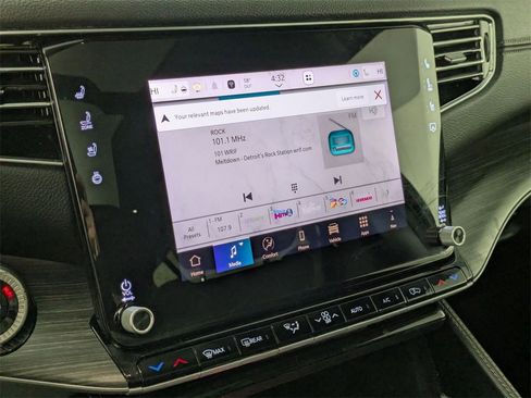 Used 2024 Jeep Wagoneer Series III w/ Premium Group I image 24