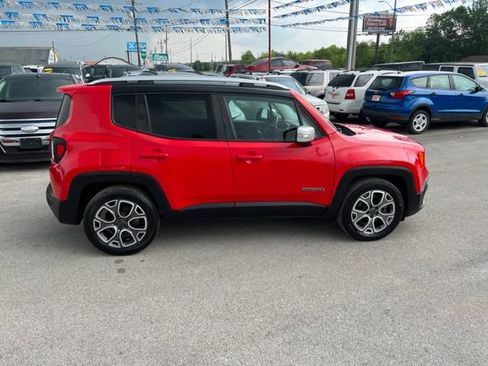 Used 2015 Jeep Renegade Limited image 4