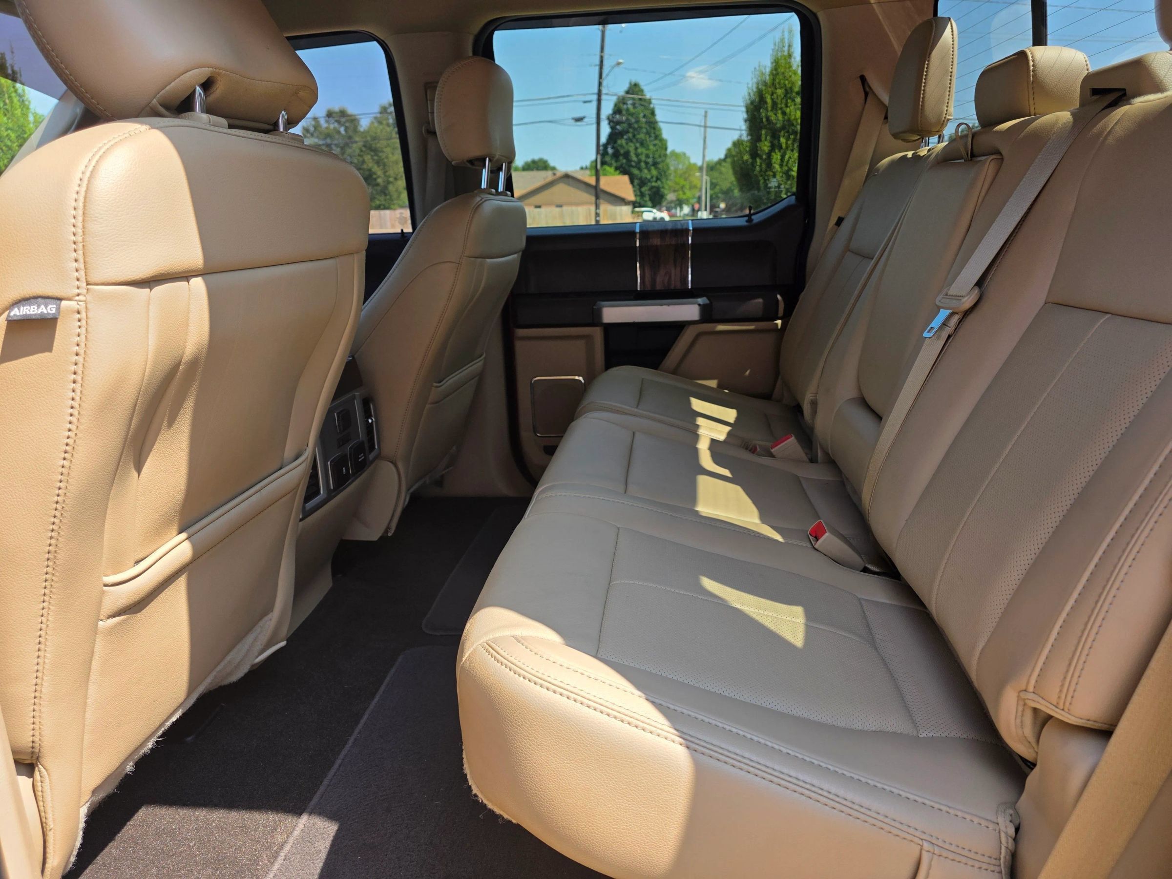 Used 2019 Ford F150 Lariat w/ Equipment Group 502A Luxury AWD/4WD image 11