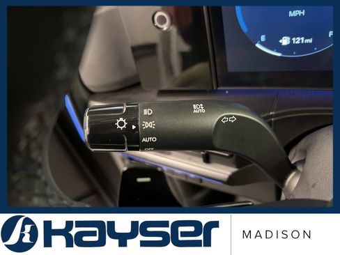 Used 2025 Hyundai Santa Fe Calligraphy image 25