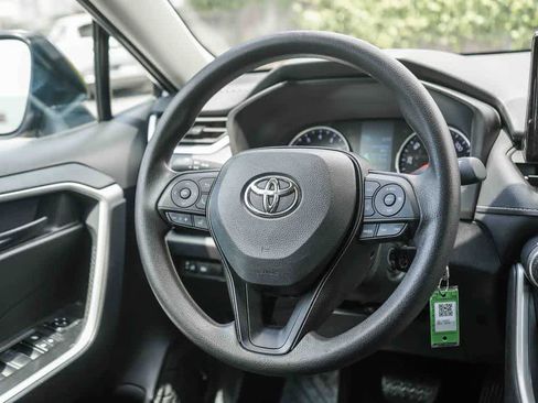 Used 2021 Toyota RAV4 LE w/ Carpet Mat Package (TMS) FWD image 22