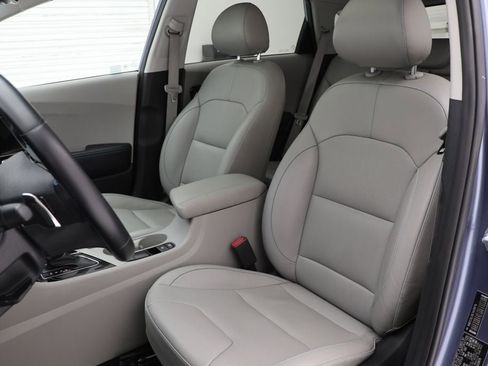 Used 2020 Kia Niro Touring image 15