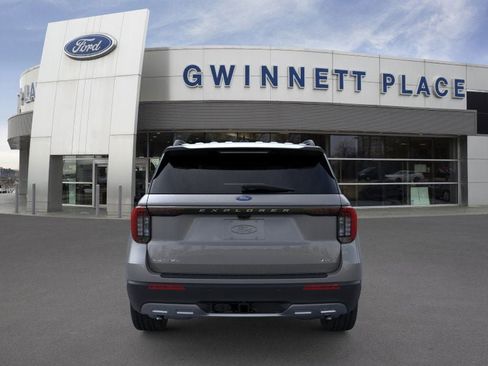 New 2025 Ford Explorer Active w/ Active Comfort Package image 5