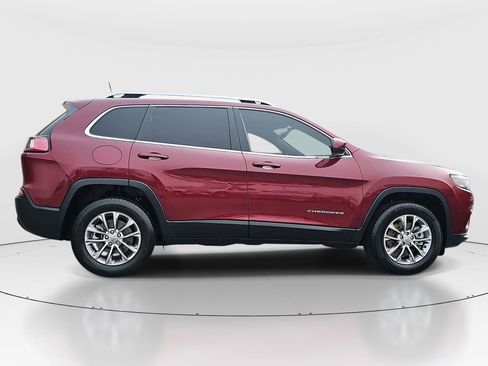 Used 2019 Jeep Cherokee Latitude Plus image 4