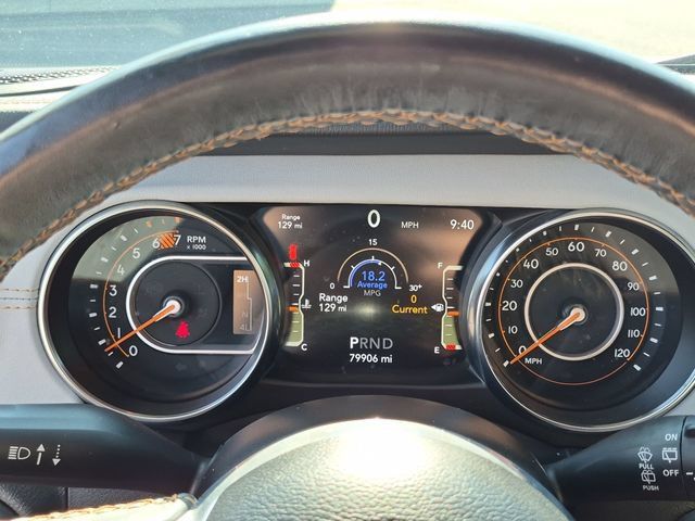 Used 2022 Jeep Wrangler Unlimited Sahara AWD/4WD image 18