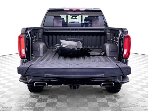 Used 2023 GMC Sierra 1500 AT4 w/ Technology Package AWD/4WD image 34