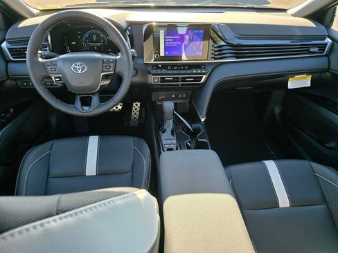 Certified 2026 Toyota Camry SE FWD image 19