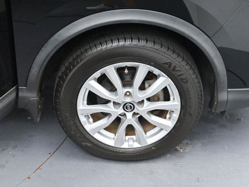 Used 2020 Nissan Rogue Sport SV w/ Technology Package FWD image 35