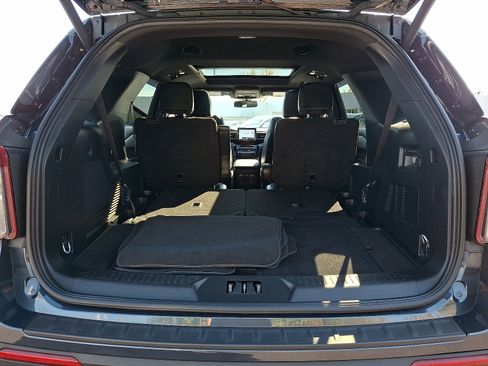 Used 2023 Ford Explorer ST w/ Equipment Group 401A image 28