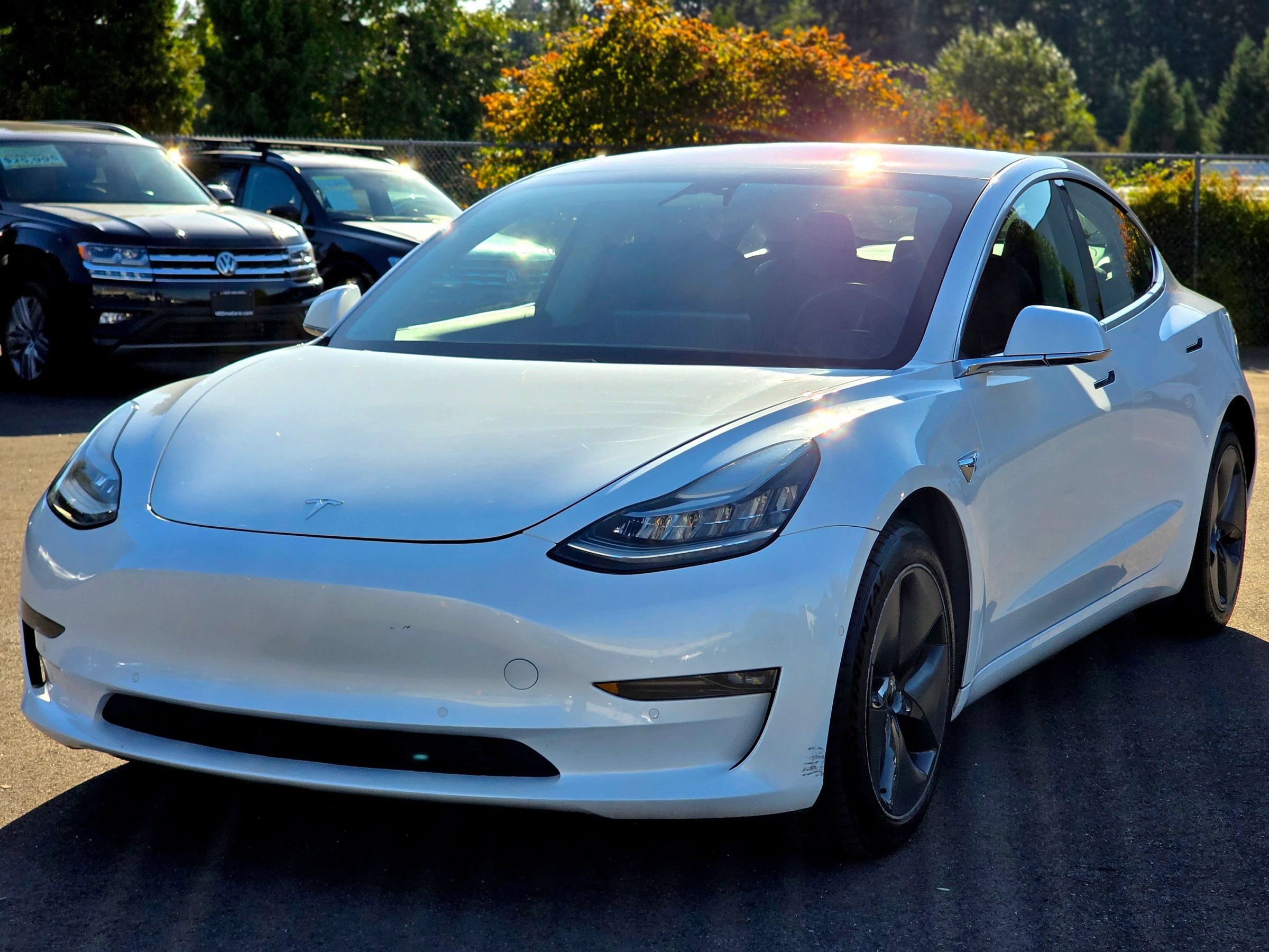 Used 2018 Tesla Model 3 Long Range AWD/4WD image 5