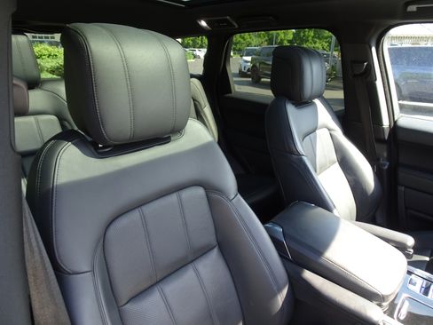 Used 2021 Land Rover Range Rover Sport HSE Silver Edition AWD/4WD image 27