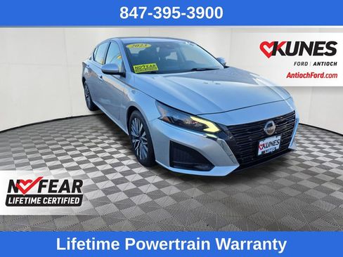 Used 2023 Nissan Altima 2.5 SV image 1