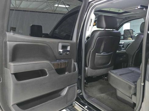Used 2015 GMC Sierra 3500 Denali w/ Duramax Plus Package image 15
