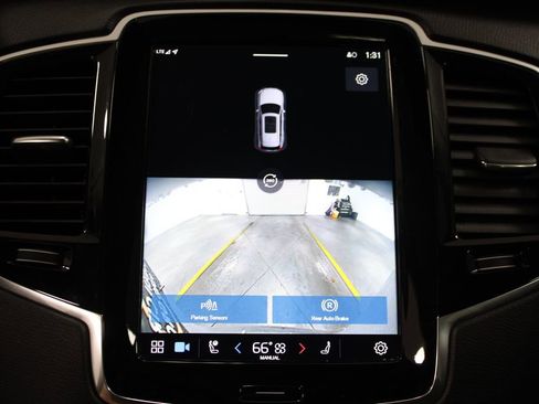 Used 2023 Volvo XC90 B5 Plus image 53