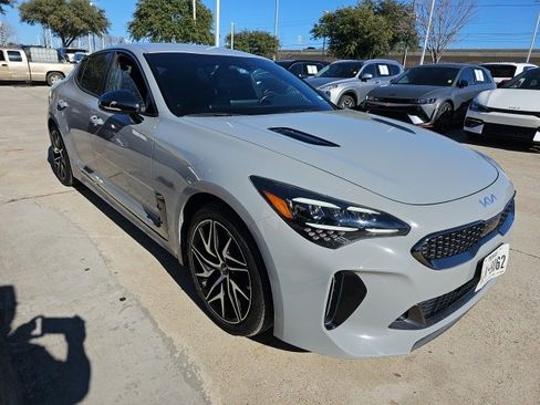 Certified 2022 Kia Stinger GT-Line image 4