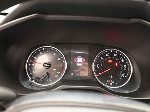 Used 2019 Toyota RAV4 XLE w/ Carpet Mat Package image 20