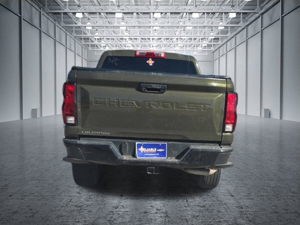 Used 2023 Chevrolet Colorado W/T RWD image 5