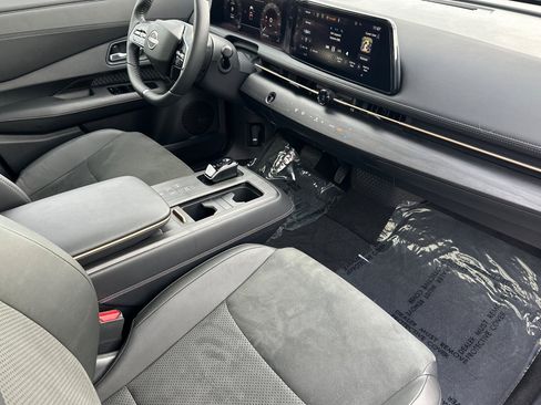 Certified 2024 Nissan Ariya FWD image 18