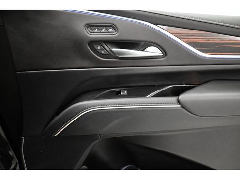 Used 2024 Cadillac Escalade Premium Luxury w/ LPO, Floor Liner Package AWD/4WD image 17