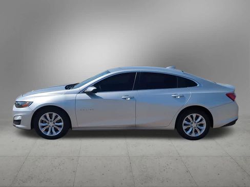 Used 2019 Chevrolet Malibu LT FWD image 3