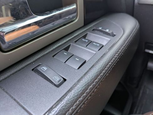 Used 2012 Ford F150 Platinum AWD/4WD image 24
