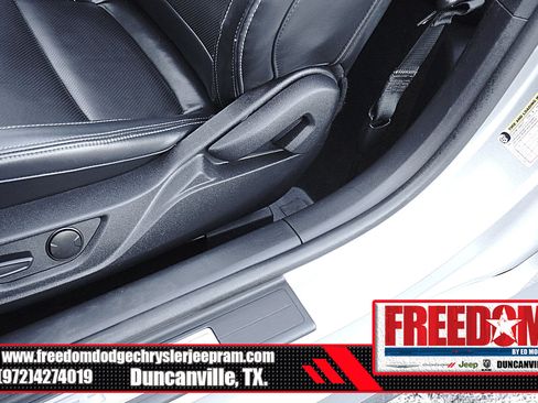 Used 2024 Ford Mustang Premium RWD image 36