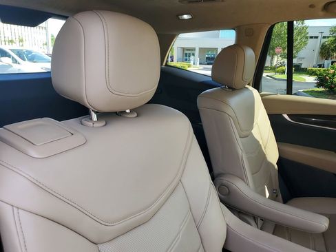 Certified 2024 Cadillac XT6 Premium Luxury w/ Platinum Package FWD image 24
