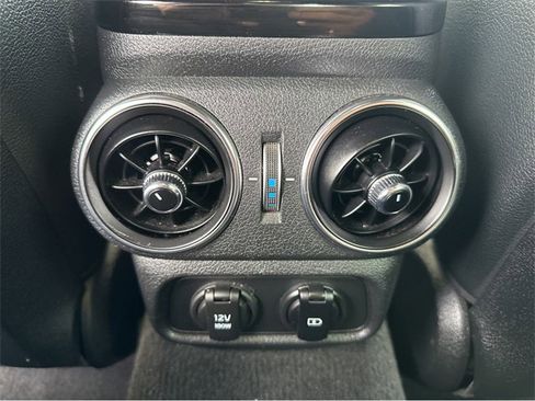 Used 2022 Kia Stinger GT-Line image 36