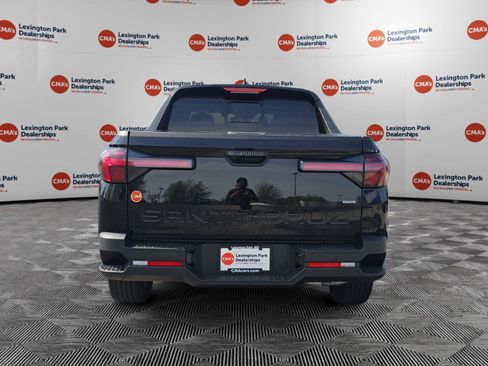 Used 2023 Hyundai Santa Cruz SEL w/ Activity Package AWD/4WD image 6