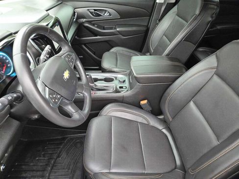 Used 2018 Chevrolet Traverse Premier FWD image 13