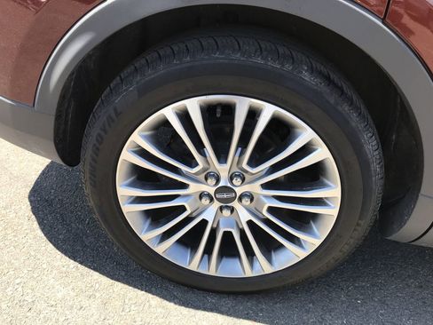 Used 2016 Lincoln MKX Reserve w/ Climate Package AWD/4WD image 32