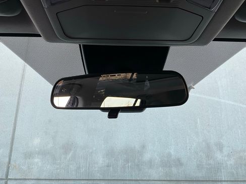 Used 2025 Toyota RAV4 XLE image 18