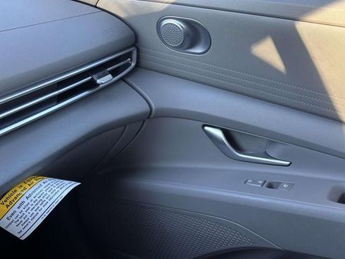 Used 2023 Hyundai Elantra SEL w/ Cargo Package image 27