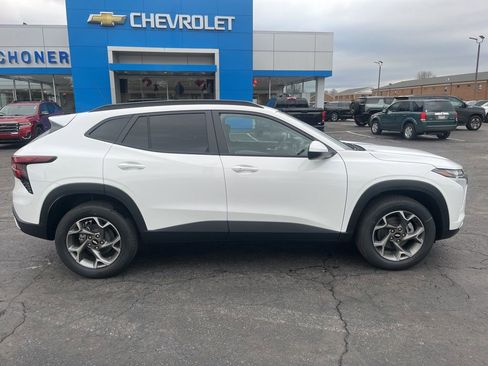 New 2026 Chevrolet Trax LT w/ Driver Confidence Package image 7