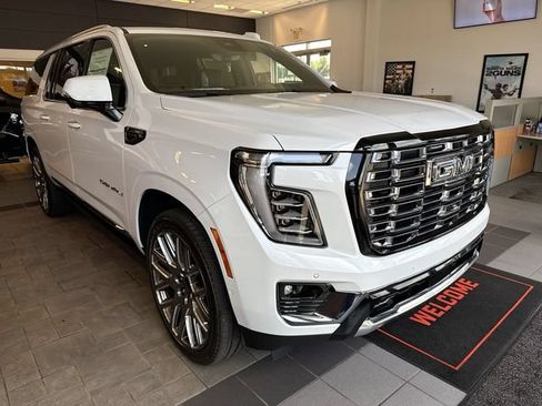 New 2026 GMC Yukon XL Denali Ultimate AWD/4WD image 6
