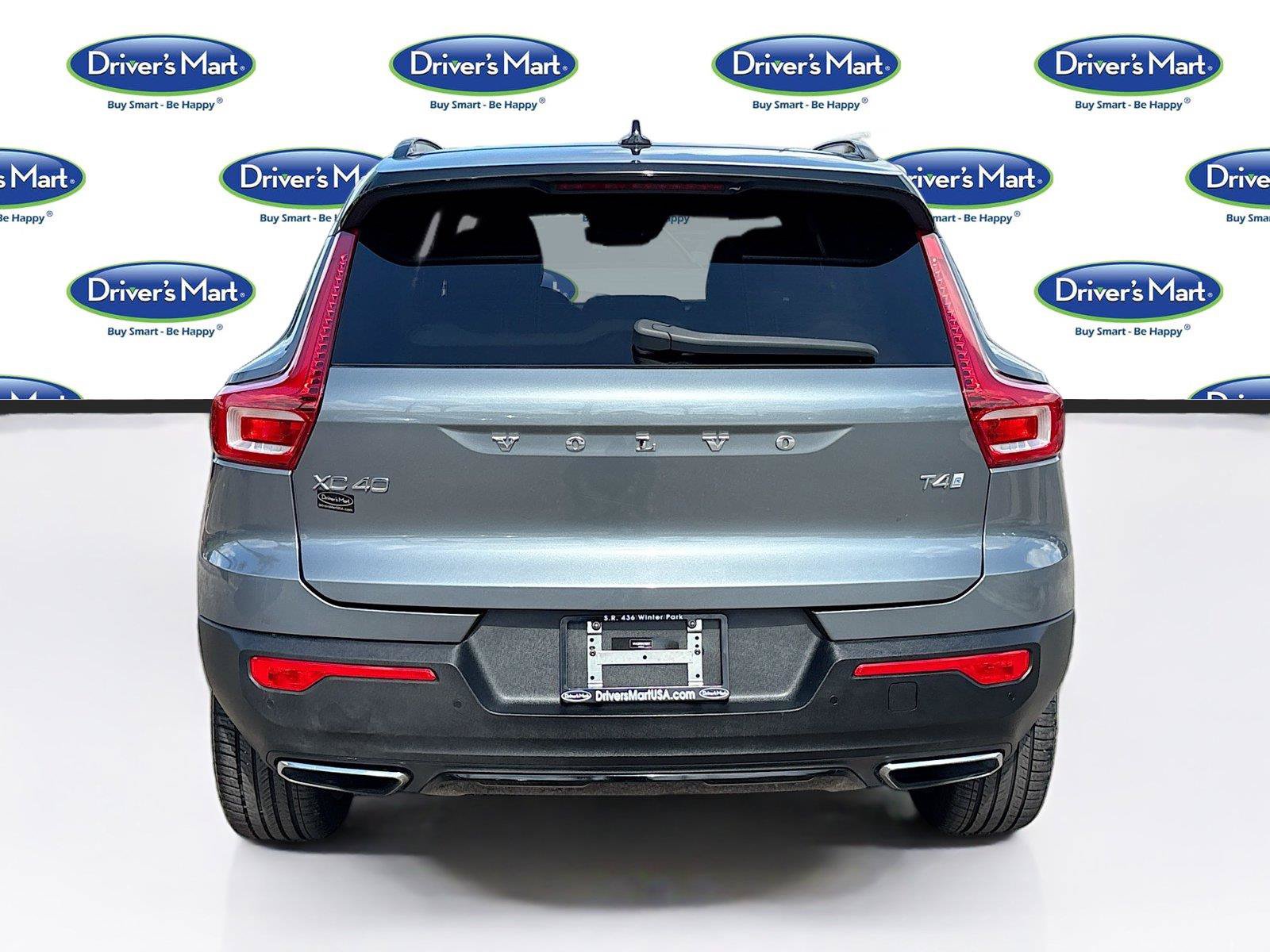 Used 2019 Volvo XC40 T4 R-Design FWD image 6