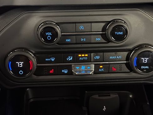 Used 2025 Ford Bronco Big Bend image 18