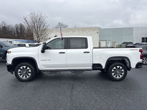 Certified 2023 Chevrolet Silverado 2500 Custom w/ Custom Value Package image 7