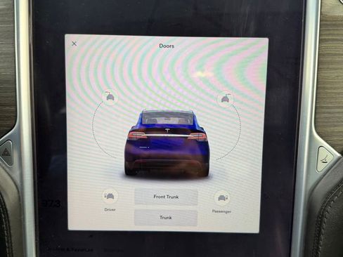 Used 2016 Tesla Model X 90D image 23