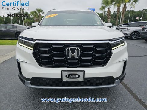 Certified 2023 Honda Pilot Touring image 8