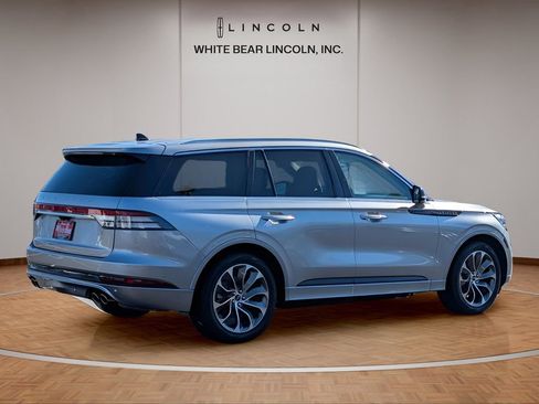 Used 2021 Lincoln Aviator Grand Touring w/ Equipment Group 302A image 5
