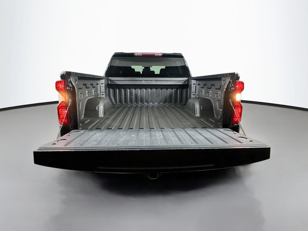 Used 2025 Chevrolet Silverado 1500 LT RWD image 38
