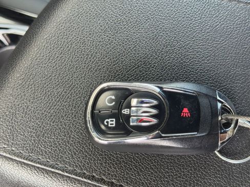 Used 2025 Buick Envista Sport Touring FWD image 22