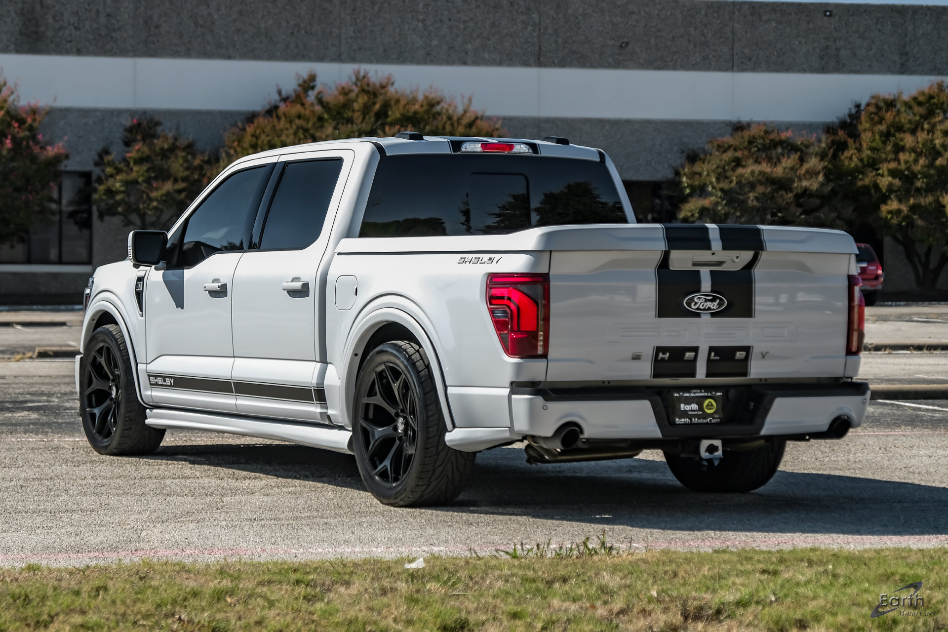 Used 2025 Ford F150 Lariat w/ Equipment Group 502A High AWD/4WD image 11