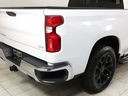 Used 2022 Chevrolet Silverado 1500 LTZ w/ LTZ Convenience Package II AWD/4WD image 40